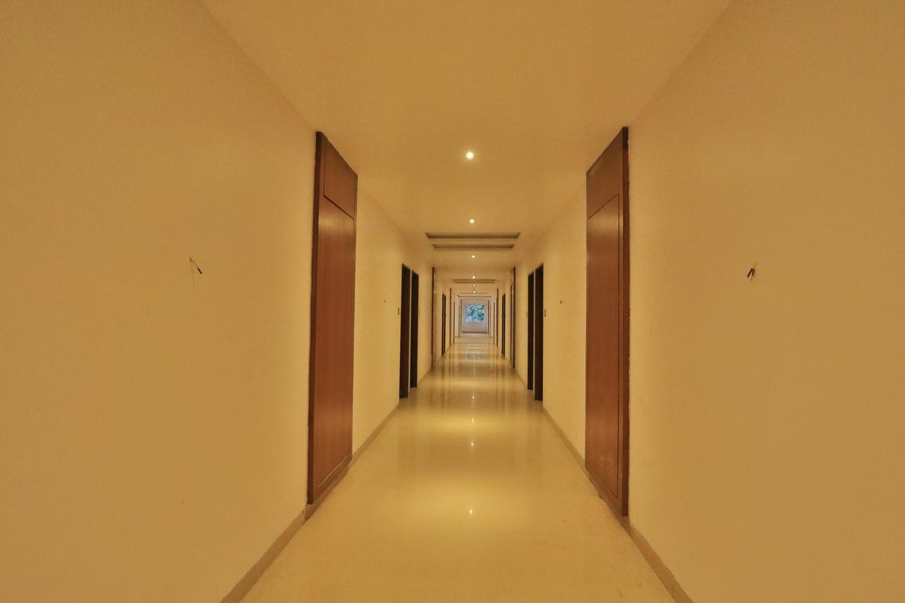 Hotel Tania Searock Daman Esterno foto