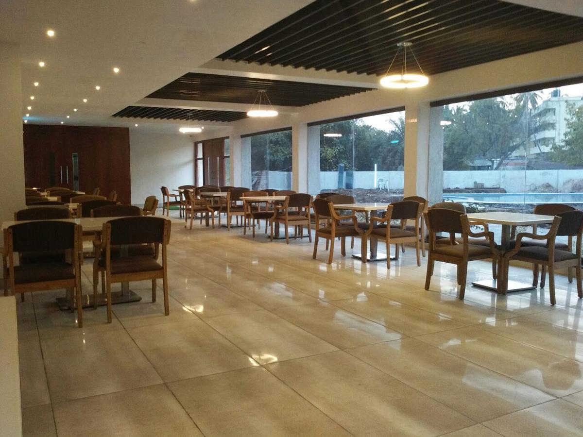 Hotel Tania Searock Daman Esterno foto