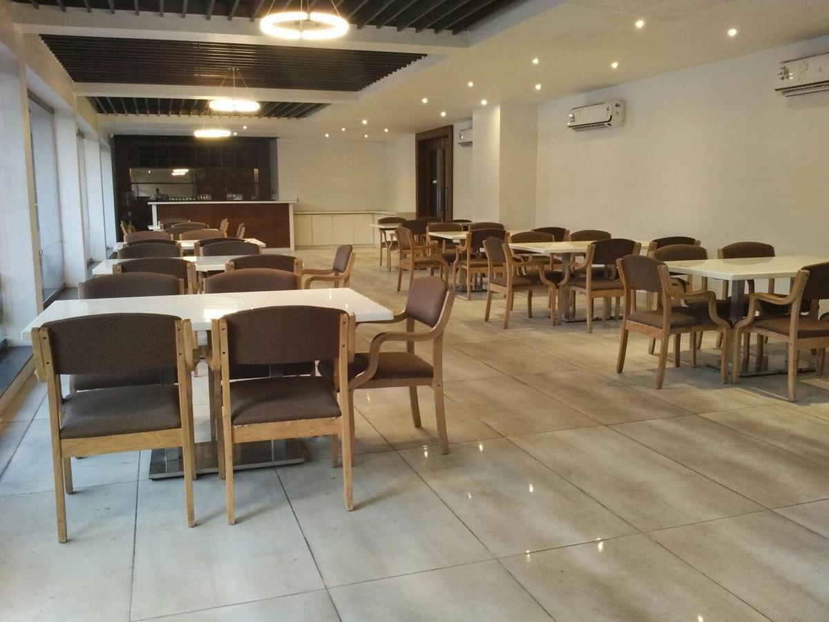 Hotel Tania Searock Daman Esterno foto